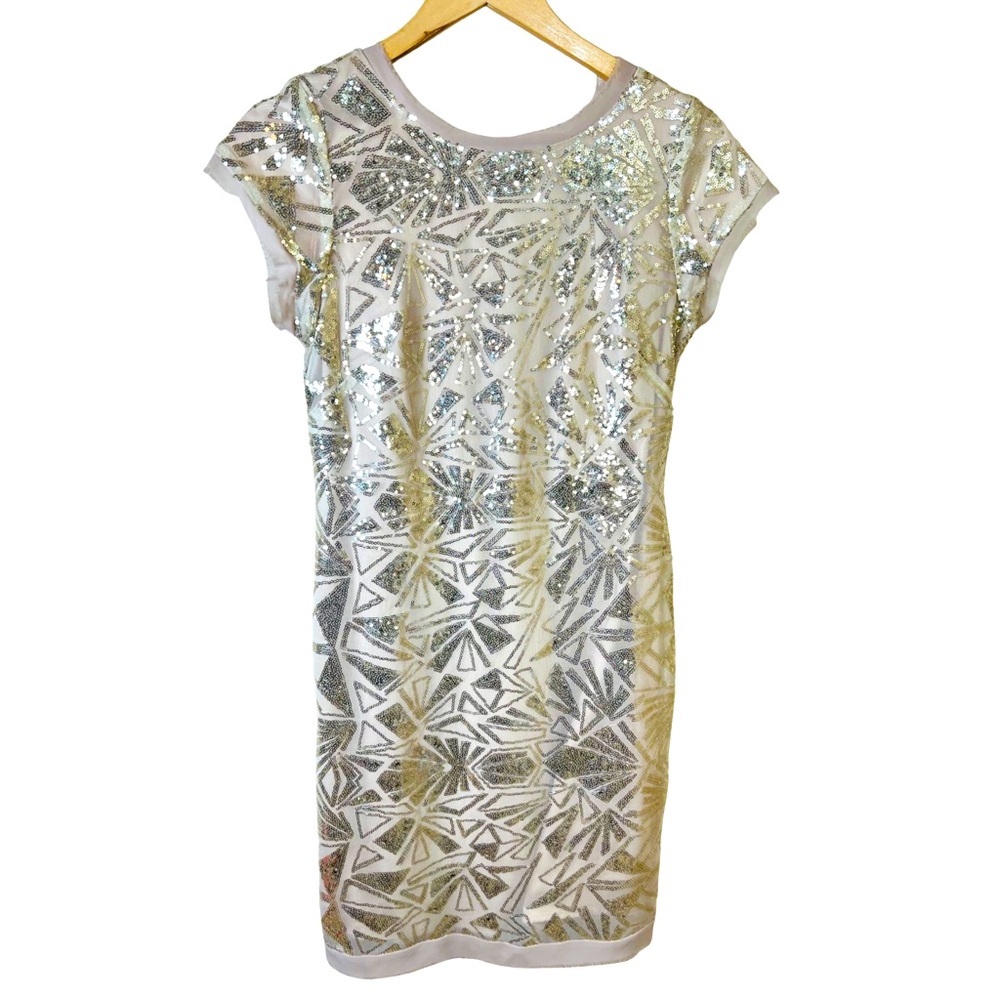 Vince Camuto Jewel Neck Gold Metallic Sequin Shift Formal Cocktail Dress Size: 4